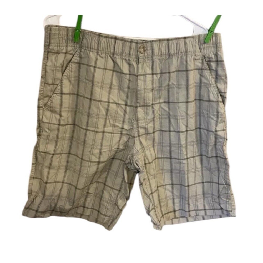 RedHead Brand Co Shorts. Plaid‎ Size Large
